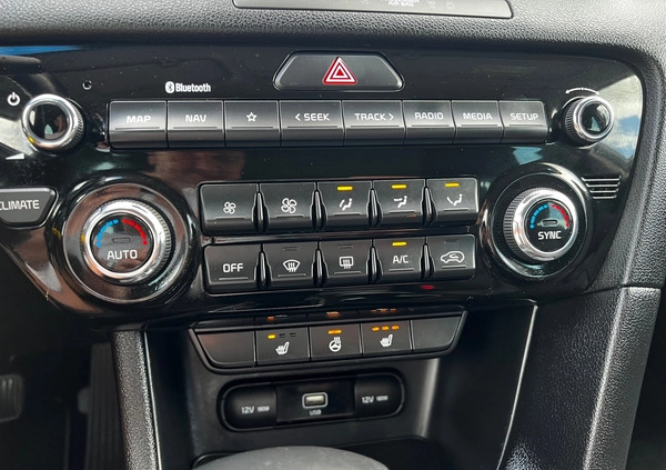 Kia Sportage cena 88900 przebieg: 103000, rok produkcji 2021 z Duszniki-Zdrój małe 781